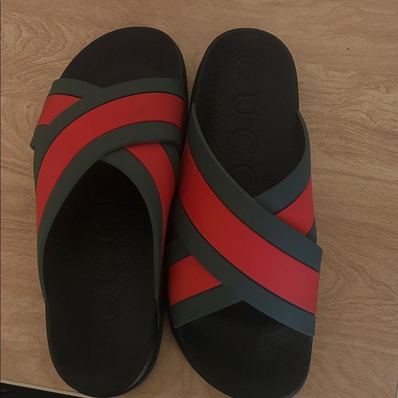 Gucci Black Slides with Red and Green Straps - Picture 1 of 1